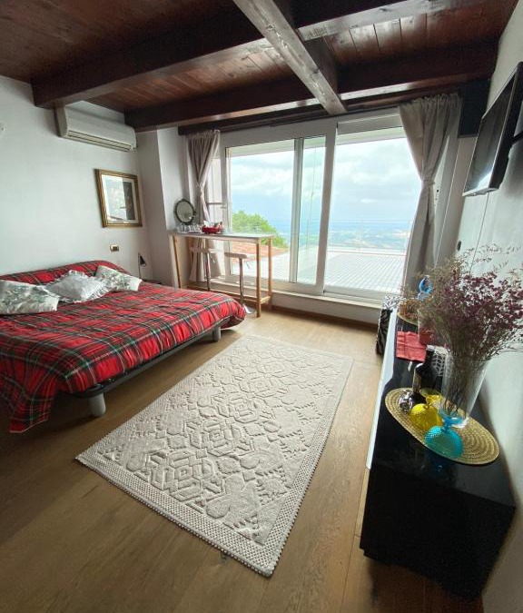 Borgo Maggiore Bed & Breakfast | San Marino Skyline - Dante vista Mare