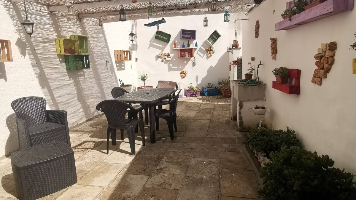 San Pietro Vernotico House | San Pietro Vernotico, typical Apulian house, complete apartment, garden.