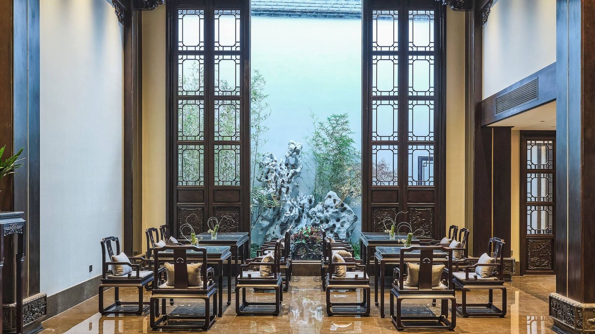 Three Lanes and Seven Alleys Hotel | San Po Hotel