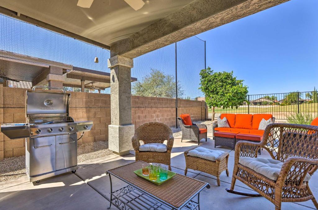 San Tan Valley House | San Tan Valley Home with Pool Access and Golf View!