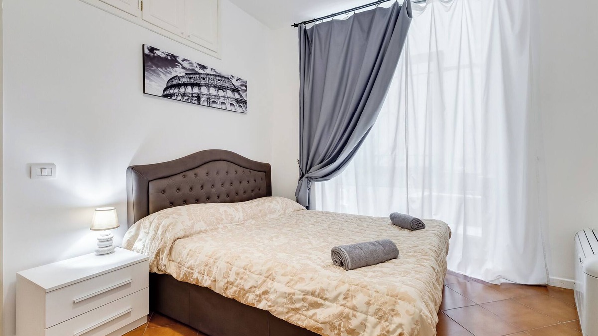 Campitelli House | SAN TEODORO FORI IMPERIALI HOUSE