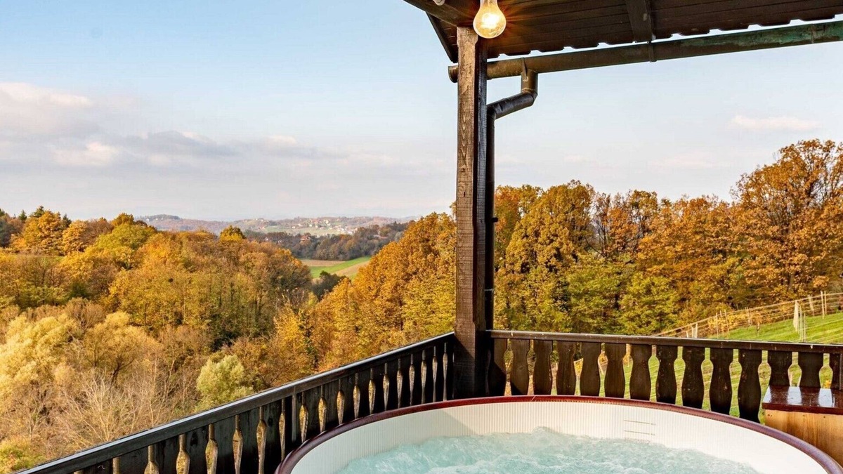 Donja Stubica House | San Vinogradara - One Bedroom Holiday Home with Hot Tube