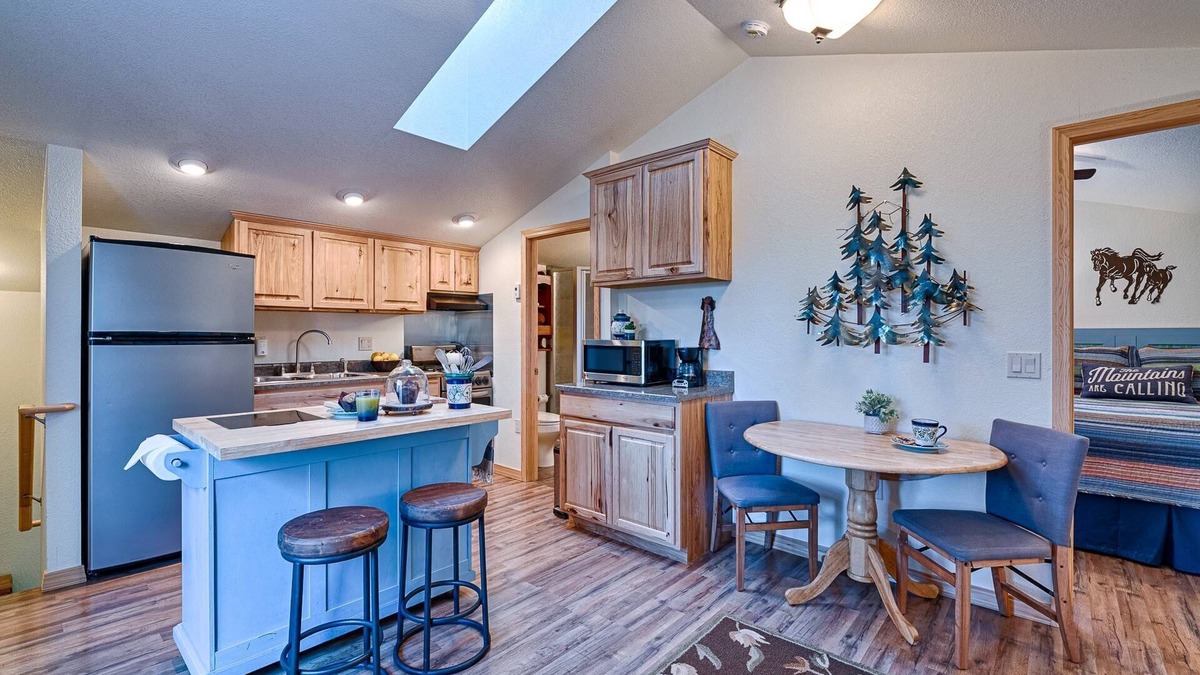 San Juan River Village Condo | Sancho's Casita: Cozy Studio with Full Kitchen, 15 Minutes to Wolf Creek, 10 Minutes to Hot Springs
