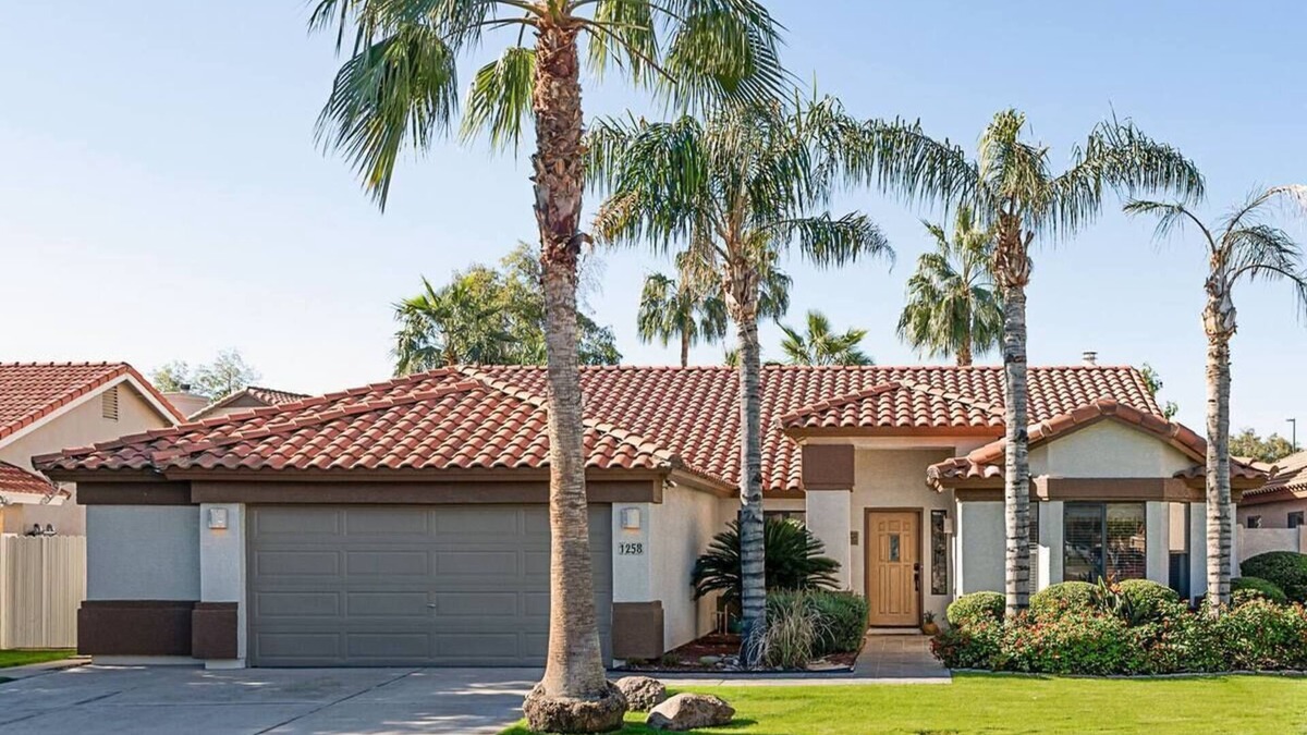 Val Vista Lakes House | Sanctuary at Val Vista Lakes