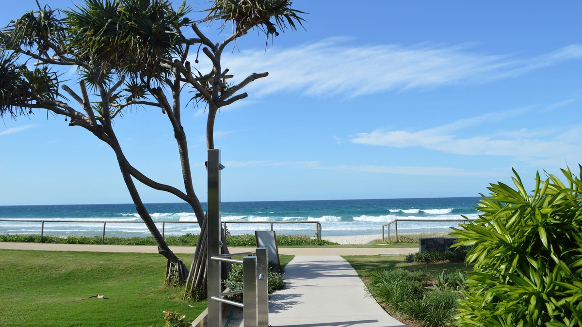 Currumbin Apartment | Sanctuary Beach Resort