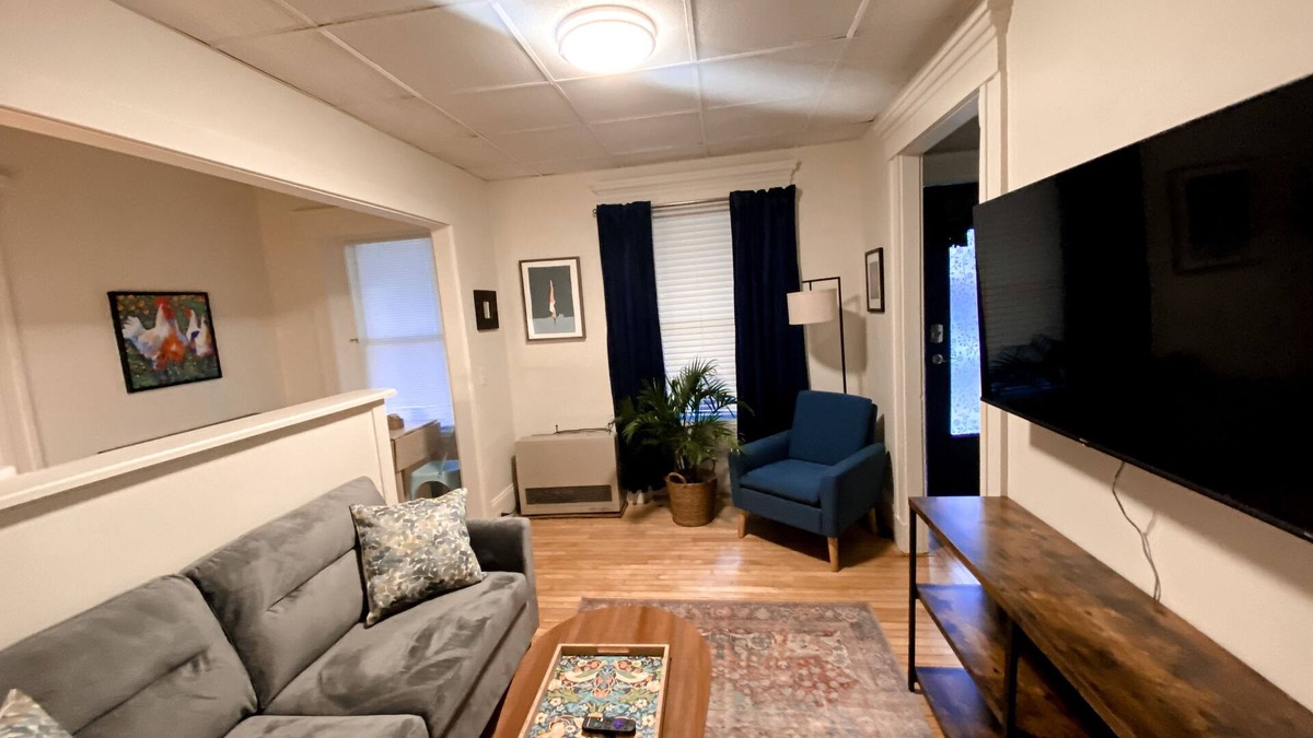 Old North End Apartment | Sanctuary near Church Street
