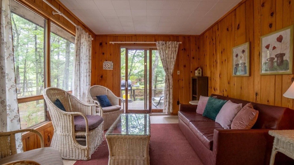 Carling Cottage | Sand Bay: 2-Bedroom Cottage #11n