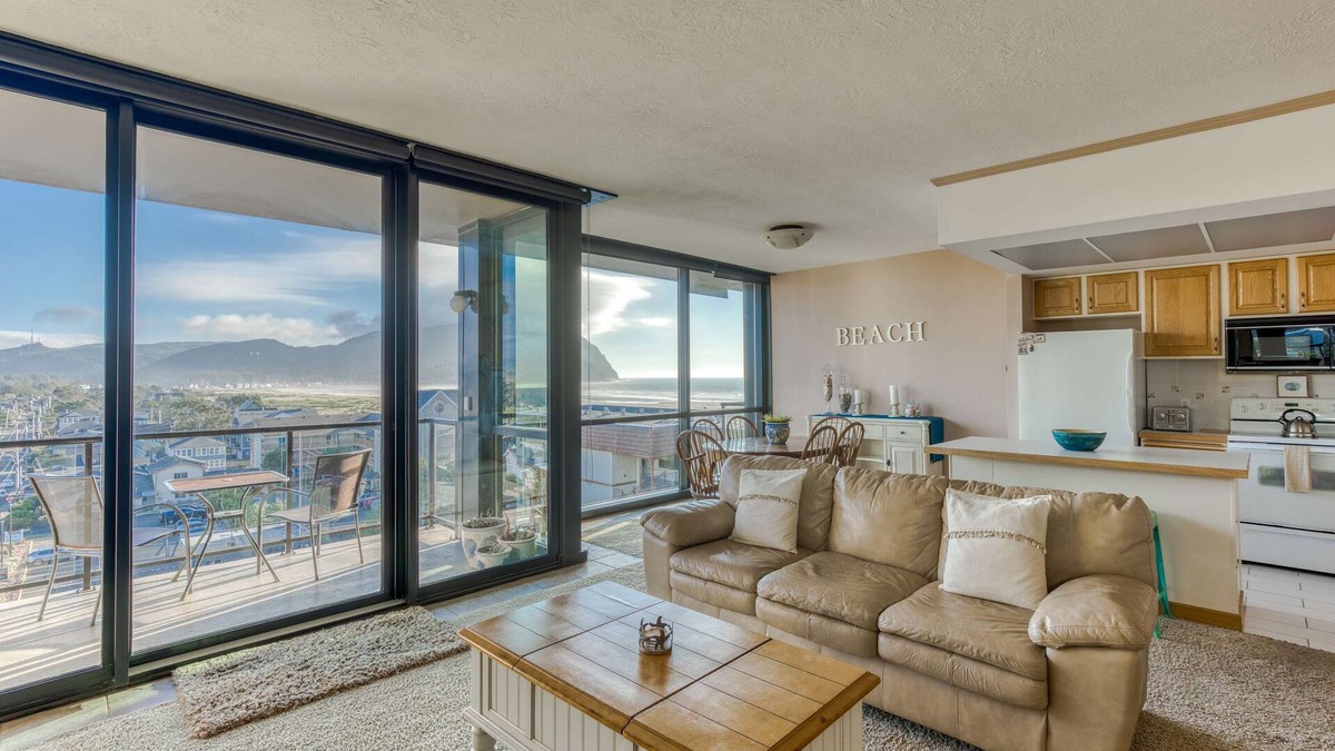Seaside Condo | Sand & Sea (618) Seaside Panorama -Cozy Beachfront
