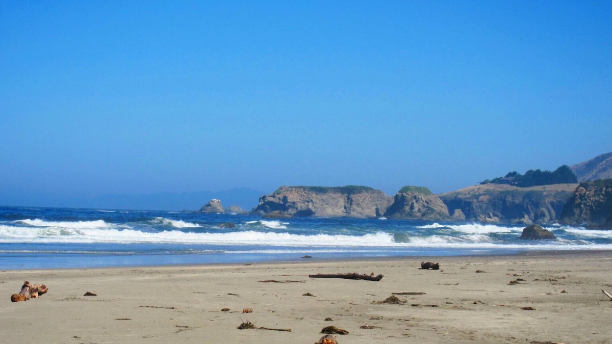 Fort Bragg House | Sand Waves - Beach Access