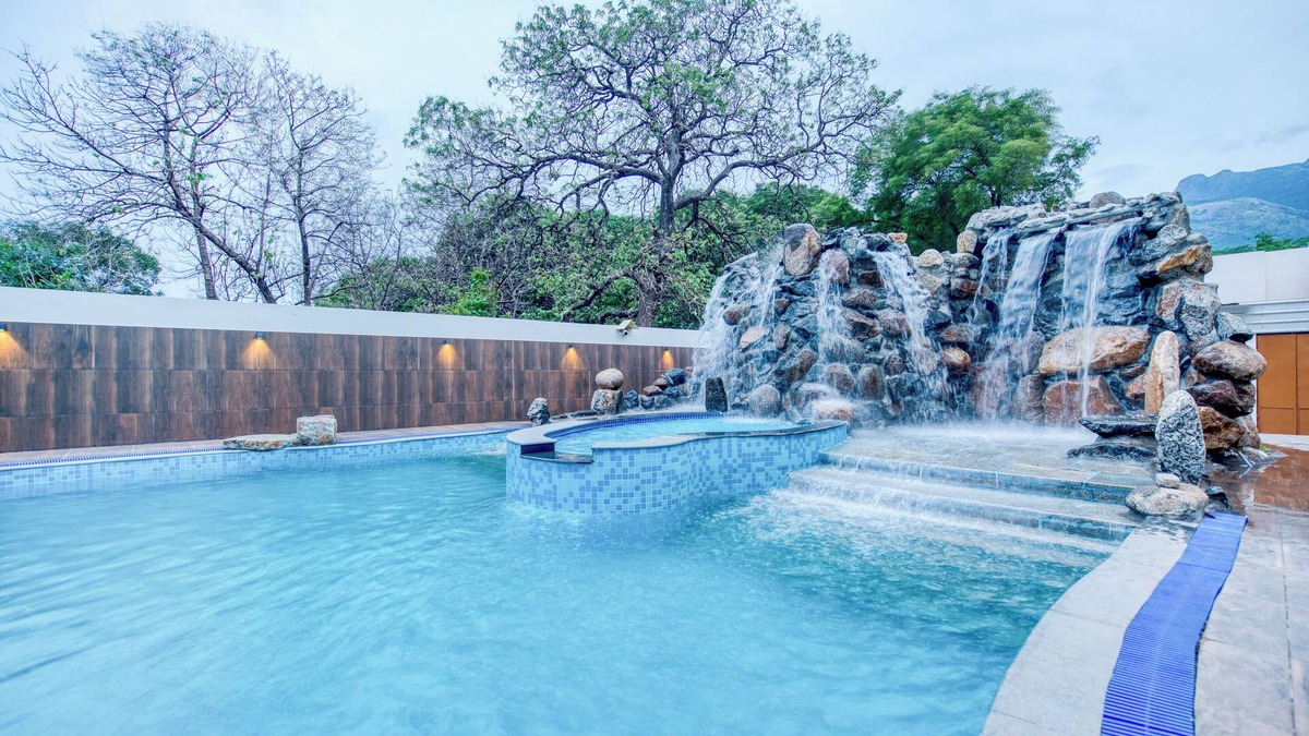 Courtallam Resort | Sandanams Villa Coutralam