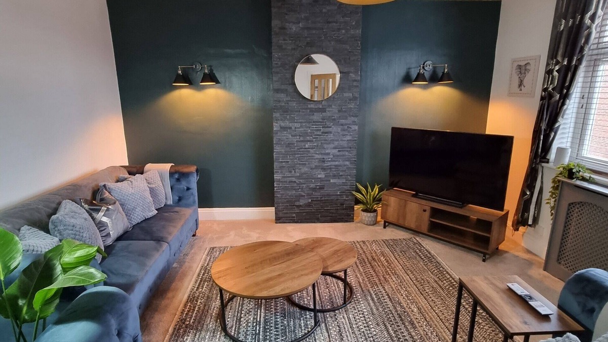 Sandbach Apartment | Sandbach Deluxe Whole Apartment