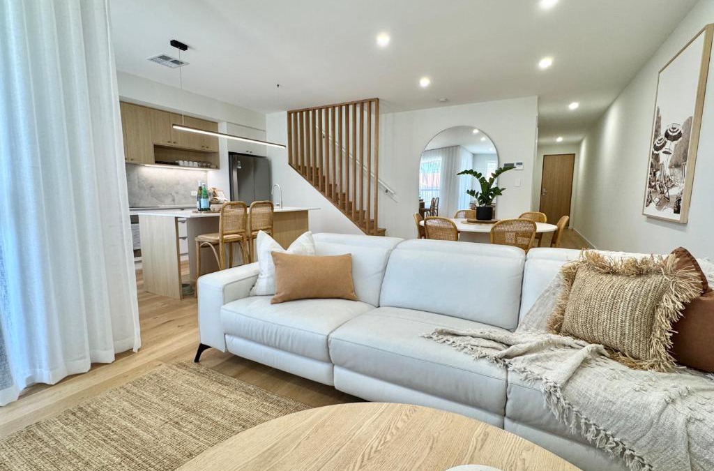 Henley Beach South House | 'Sandbar Escape' 3BR Beach House at Henley Beach