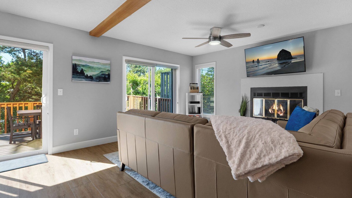 Tolovana Park Condo | Sandcastle B-4 Condo - Includes Garage/Pool/EV Charger -1.5 blocks to the beach