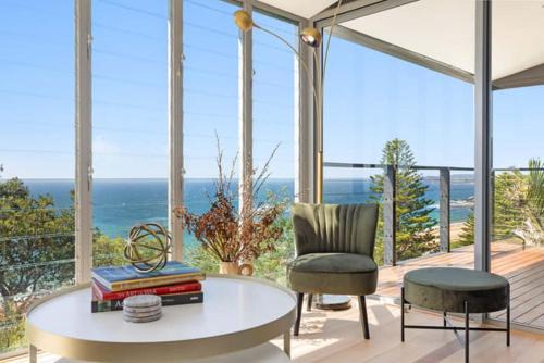 Forresters Beach House | Sandcastle by Coast Hosting