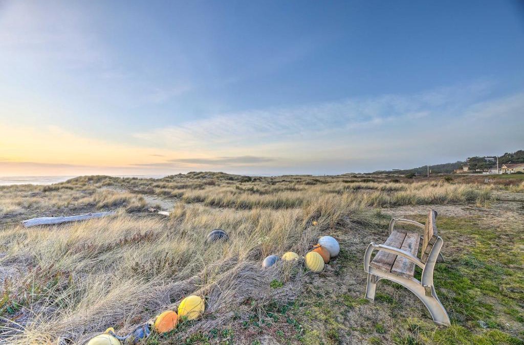 Waldport House | Sanderling Sea Cottages, Unit 2 Walk to Coast!