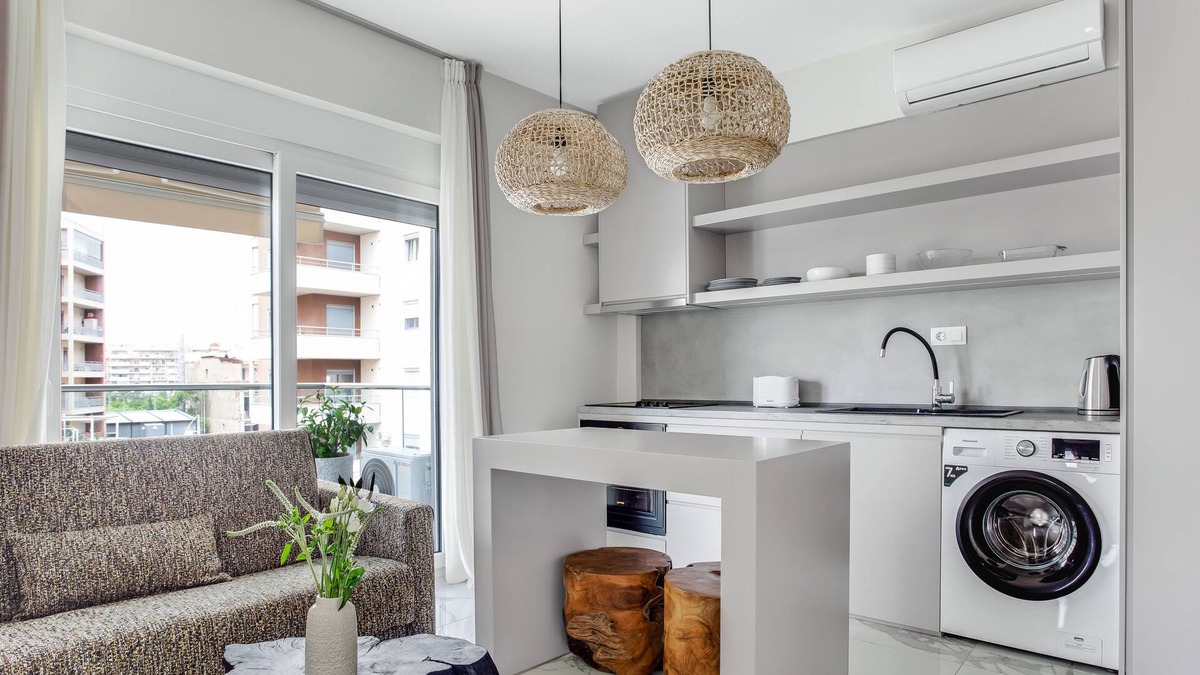 Thessaloniki Apartment | Sanders Old Port - Super 1-Bdr Apt with Balcony