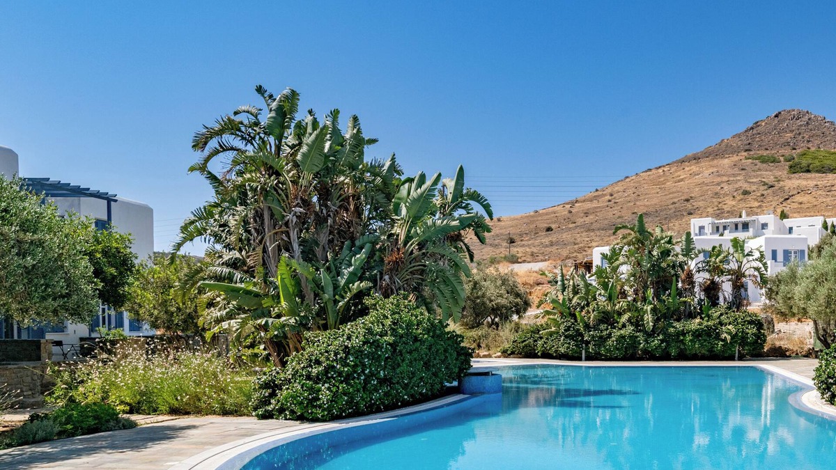 Molos Apartment | Sanders Paros Gardens - Cozy 1-Bdr Apt w Patio
