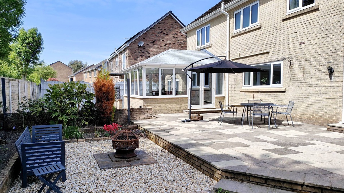 Cleator Moor House | SANDERSON HOUSE, pet friendly, with hot tub in Cleator Moor