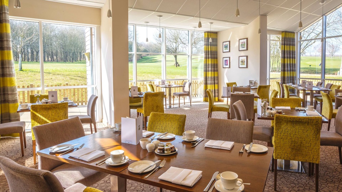 Plastow Green Hotel | Sandford Springs Hotel & Golf Club