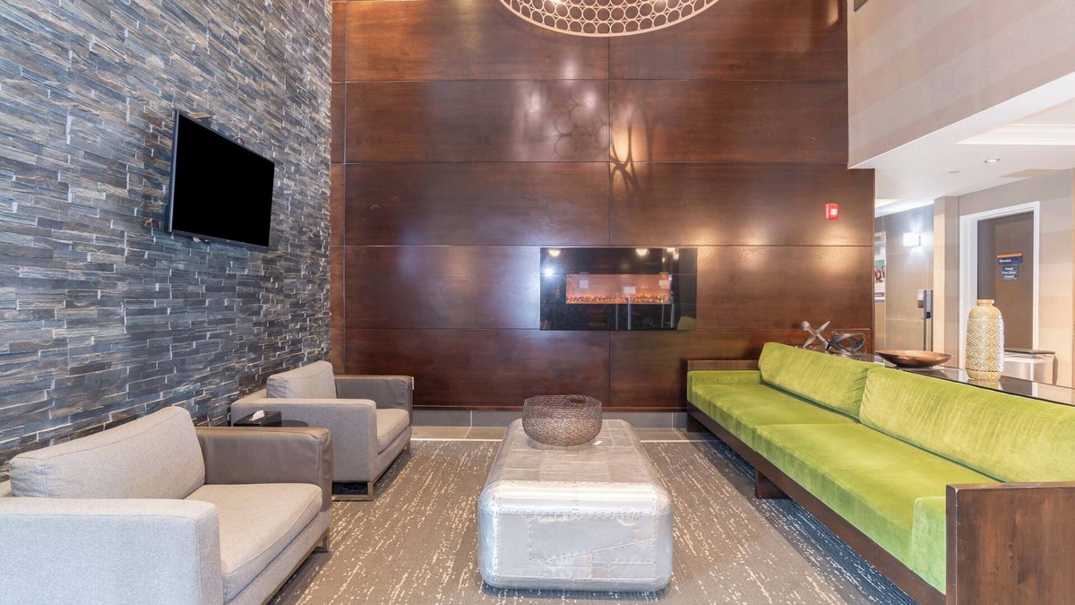 West Abbotsford Hotel | Sandman Hotel Abbotsford Airport