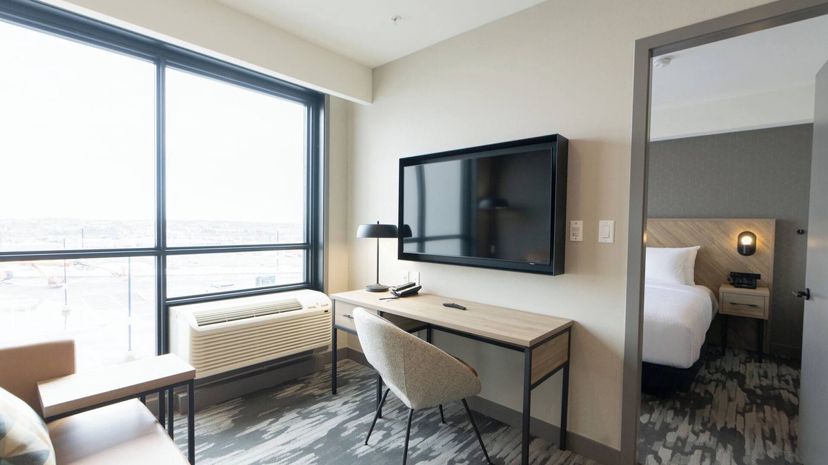 Las Colinas Hotel | Sandman Signature Dallas Las Colinas Hotel & Suites