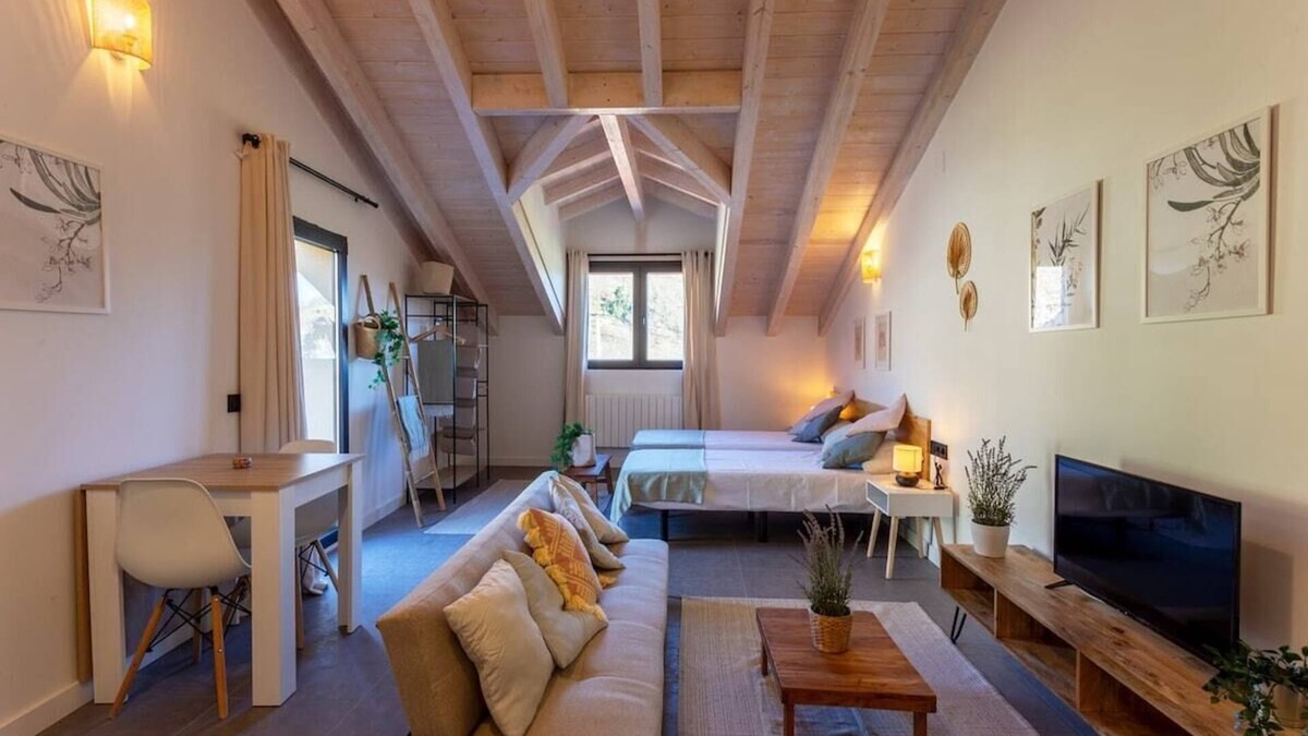 Villafufre Other | Sandoñana · by Wehomes · Old Palace Lodge C12