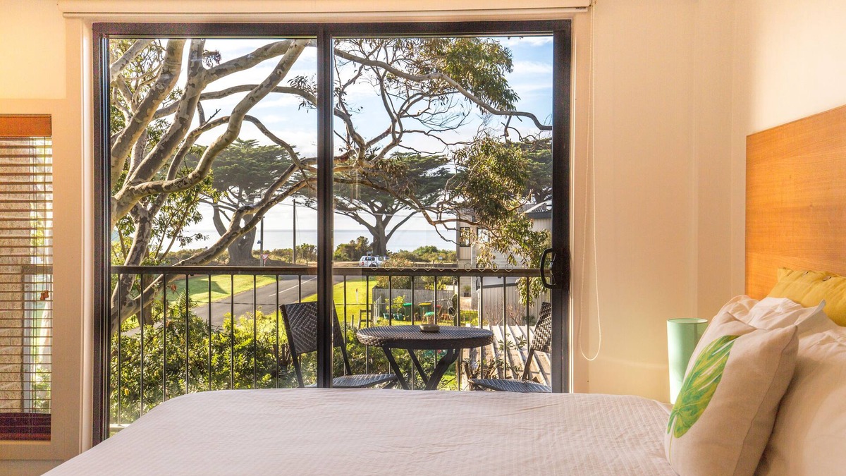 Apollo Bay Hotel | Sandpiper Motel Apollo Bay