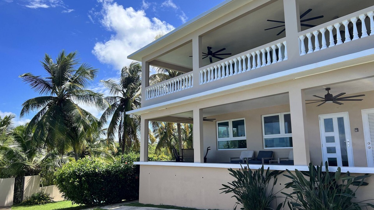 Florida Villa | Sands Beachfront Downstairs Ocean View & Pool!