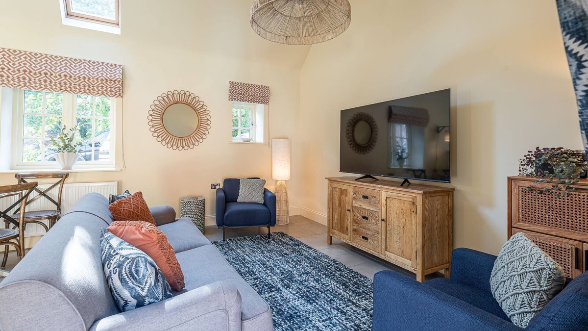 Sandsend Cottage | Sandsend - Rambling Rose - a family break that sleeps 4 guests in 2 bedrooms