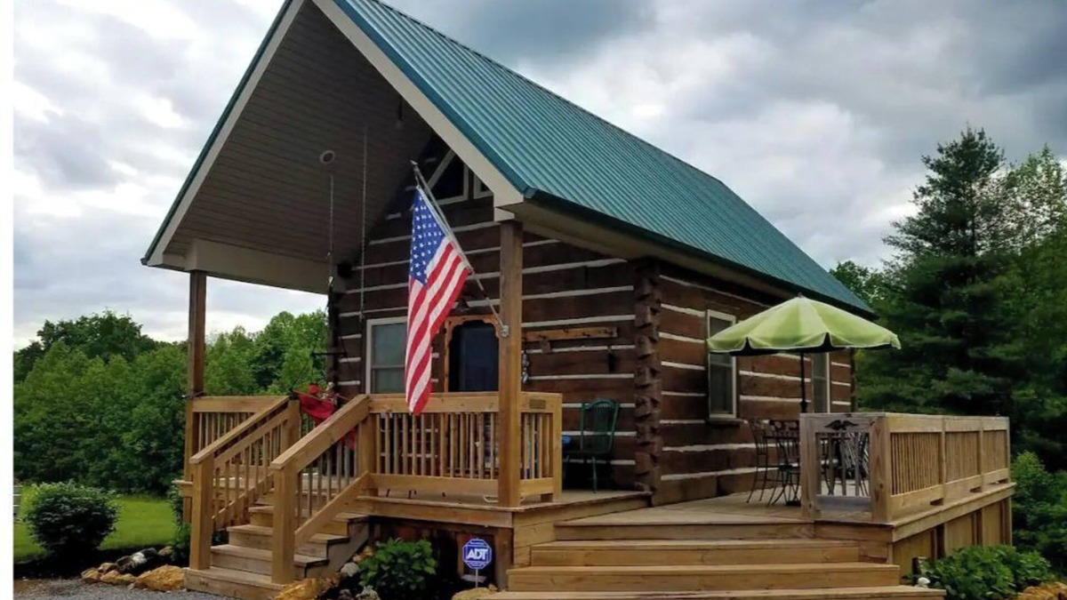 Liberty Cabin | Sandy Acres Hobbit - Near Galilean Home - Liberty