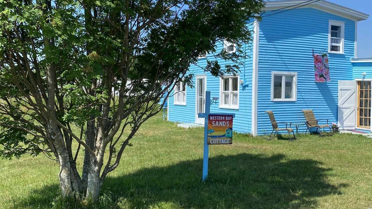 Western Bay Cottage | Sandy Beaches/Waterfalls swimming/meadows/hiking;nWestern Bay Sands Cottage