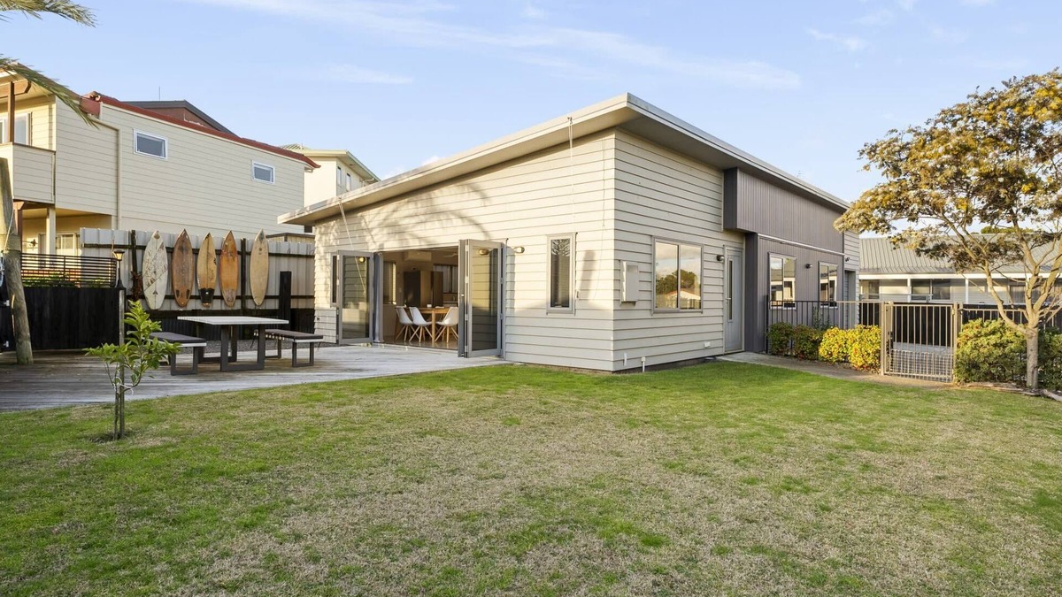 Papamoa Beach House | Sandy Feet Retreat - Papamoa