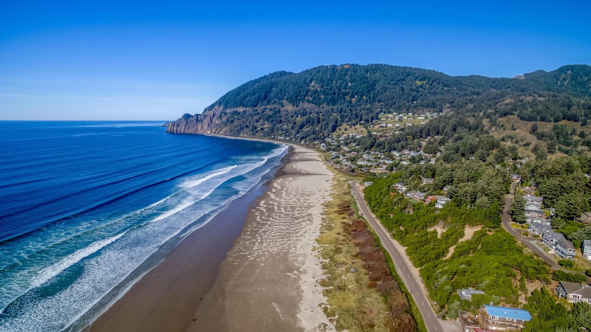 Neahkahnie Beach House | Sandy Feet