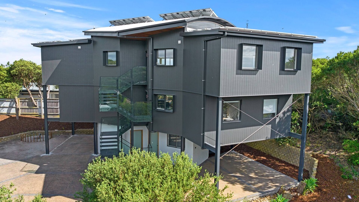 Sandy Point Apartment | Sandy Point Beach Escape