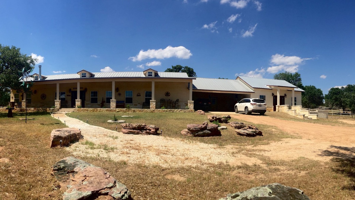 Johnson City House | Sandy Ranch Outfitters