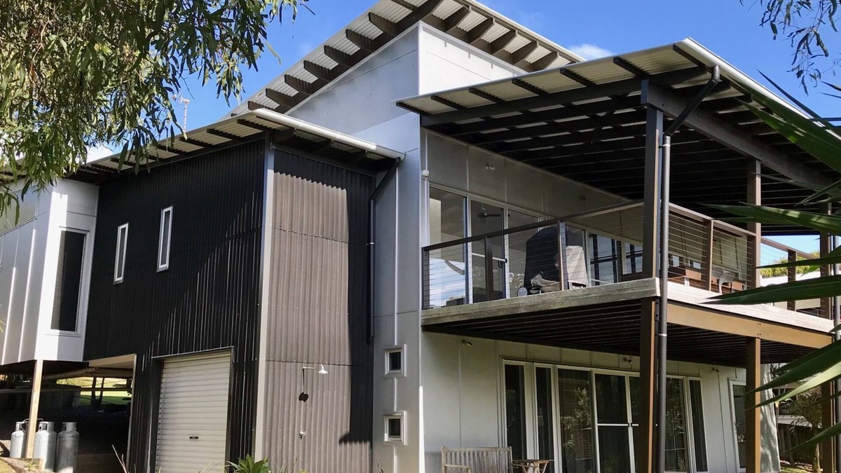 Noosa North Shore House | Sandyfeet Teewah Beach