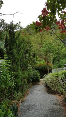 Khao Chaison House | Sanfhan Resort-SHA Plus