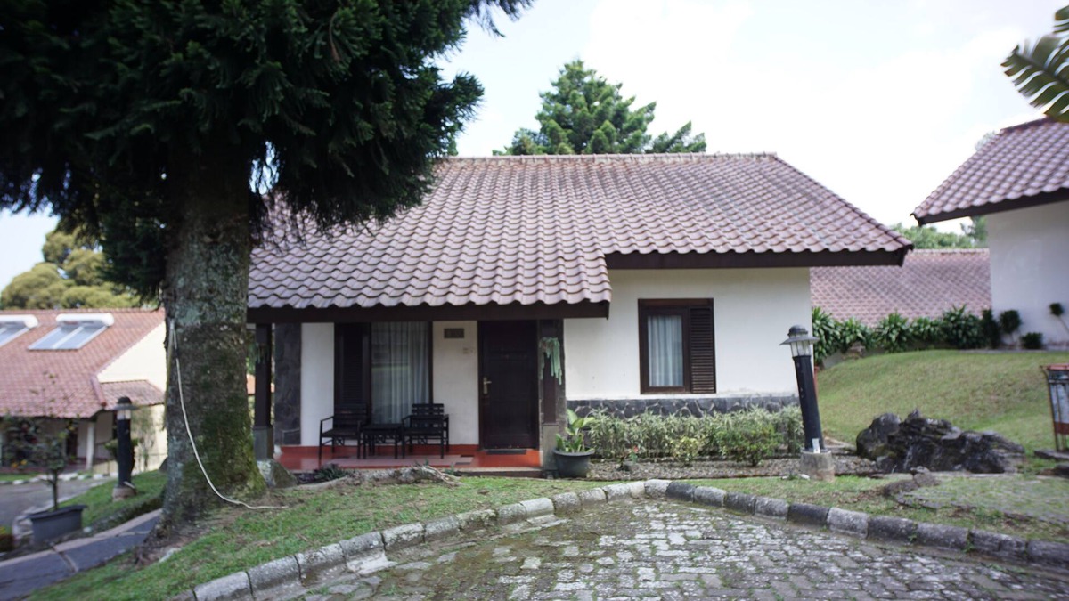Cipanas Villa | Sangga Buana Villa