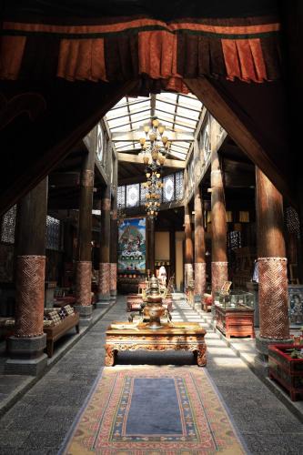 Shangri-La Hotel | Sangzhu Staycation Kangzhu Luxury Residence (Dukezong Ancient City, Shangri-La)