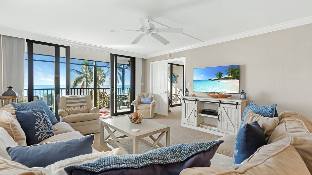 Beachview Country Club Estates Condo | Sanibel Full Gulf View Beachfront Condo! 3BR, 2 Bath, Pool, Tennis, Pickleball!