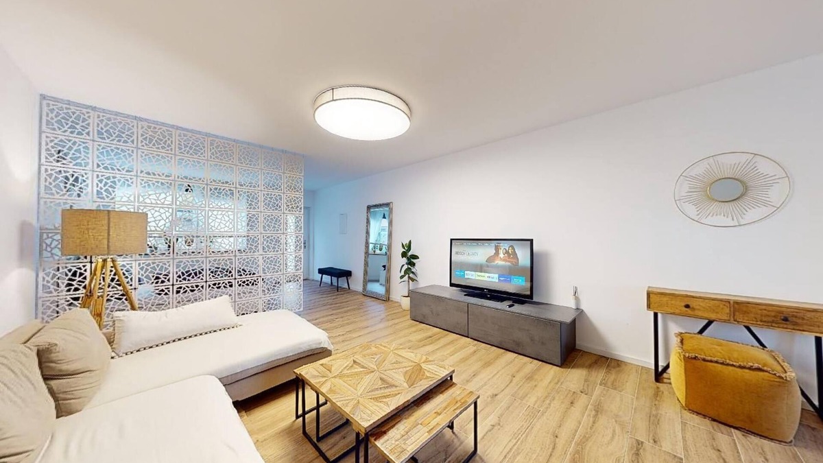 Altensteig Apartment | Sanierte Ferienwohnung/50qm/Wlan/Garten