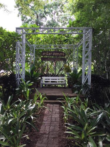Chom Bueng Resort | Sanita Cottage