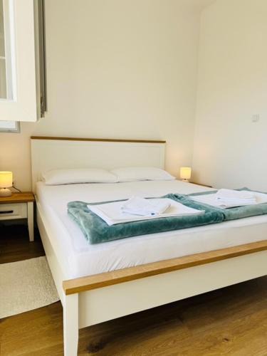 Vlasici Apartment | Sanja