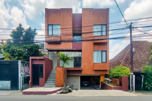 Bogor Tengah Hotel | Sans Hotel Bogor