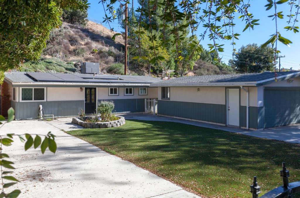 Santa Clarita House | Santa Clarita