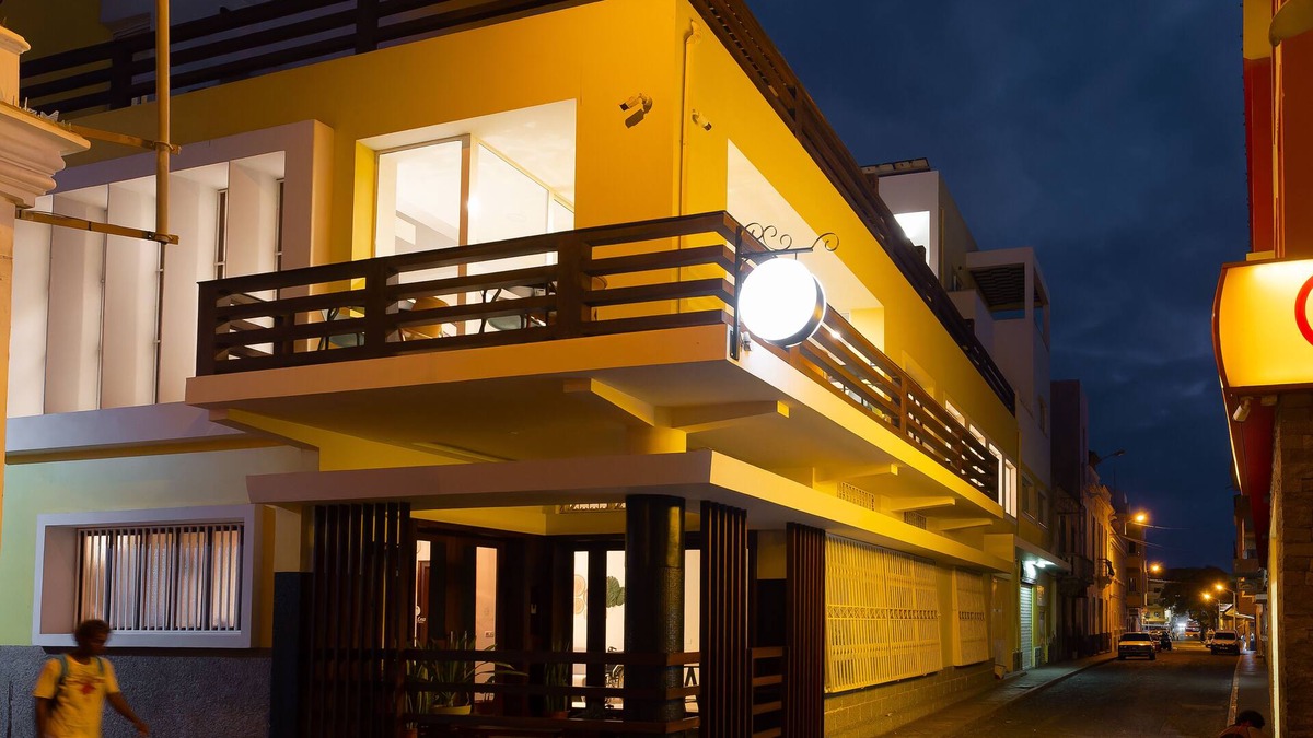 Mindelo Hotel | Santa Cruz Boutique Hotel