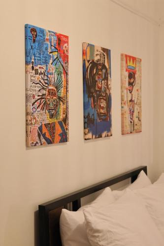 Town of Hope House | Santa Cruz rooms and hospitality