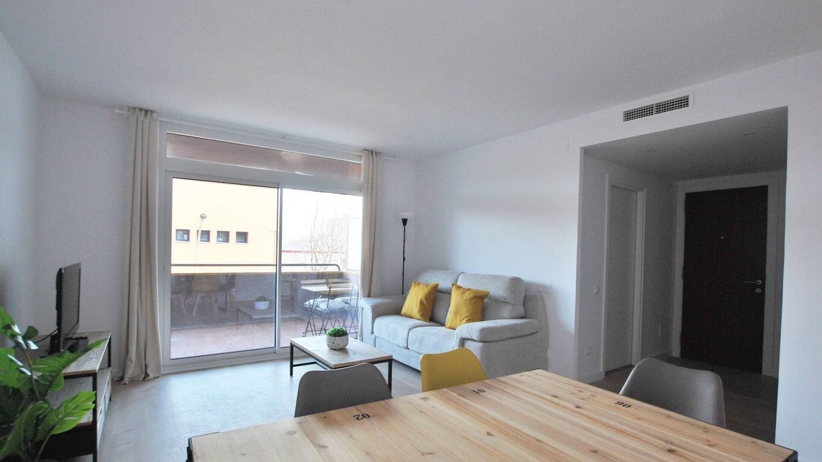 Vilassar de Mar Apartment | Santa Maria apartment - 10 minutes from the beach and train