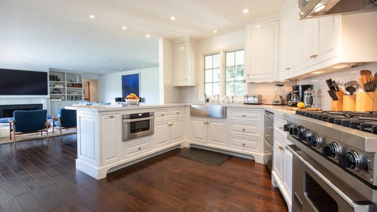 Pacific Palisades House | SANTA MONICA ADJACENT PACIFIC PALISADES CANYON VIEW 3 BEDROOM HOME