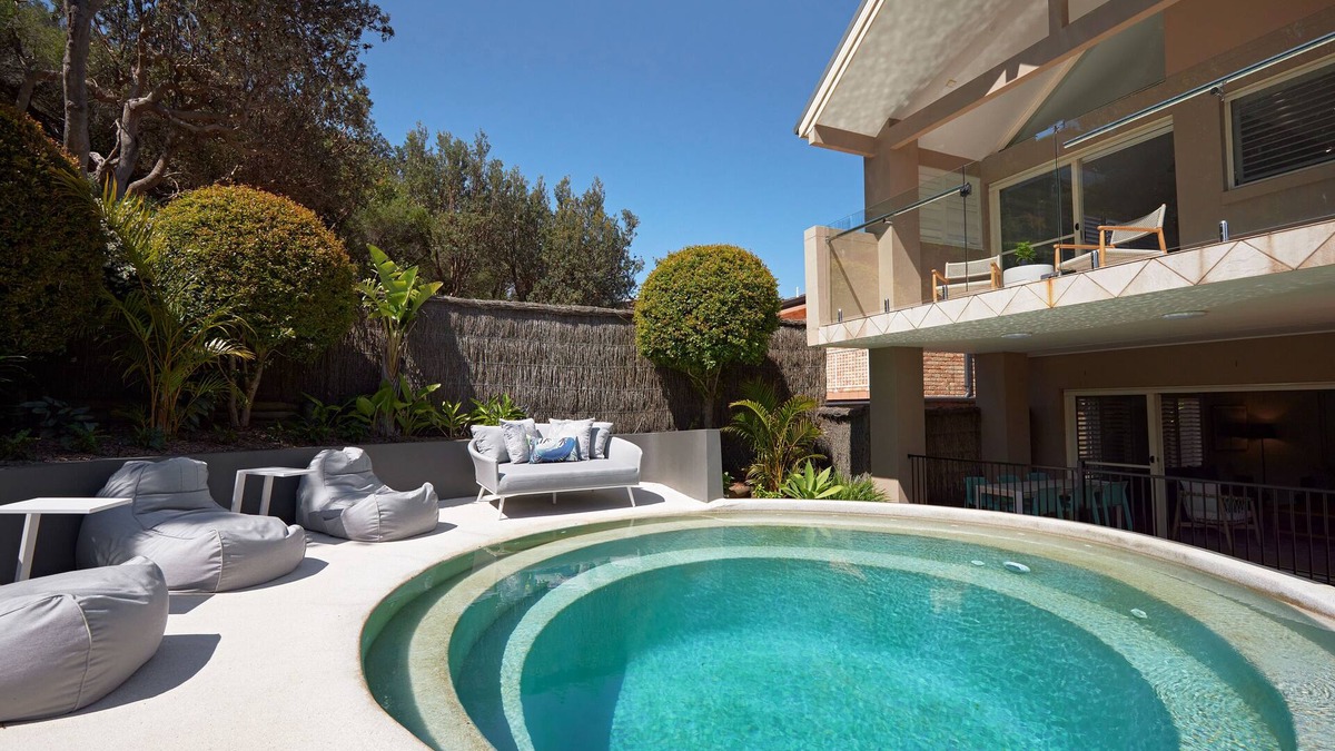 Forresters Beach House | Santai - Ocean Views, newly renovated, 12 guests